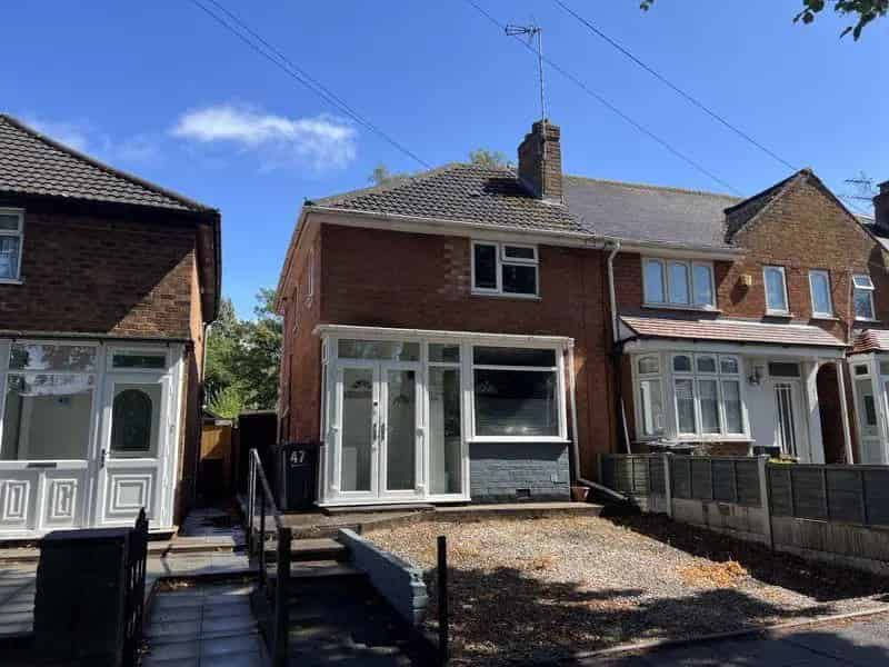 3 Bedroom End Terrace House for Sale