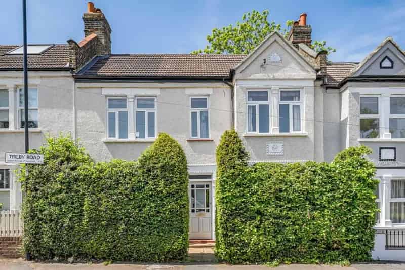 4 Bed House for Sale Forest Hill  Spacious Family Home
