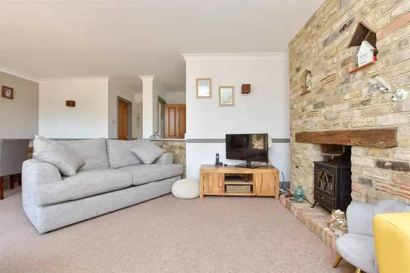 2 Bedroom Maisonette for Sale in Westgate