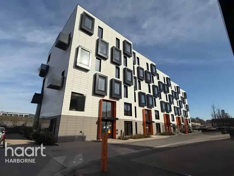 2 Bedroom Apartment for Sale - No Sale No Fee