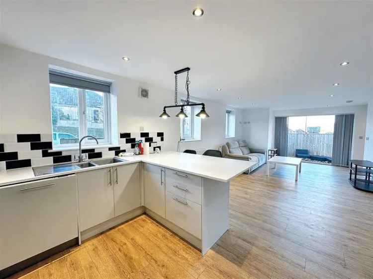2 Bedroom Semi-Detached House to Rent in Bath
