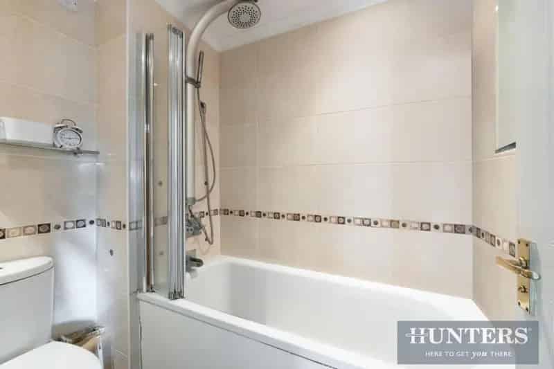 3 Bed House for Sale in Worcester Park