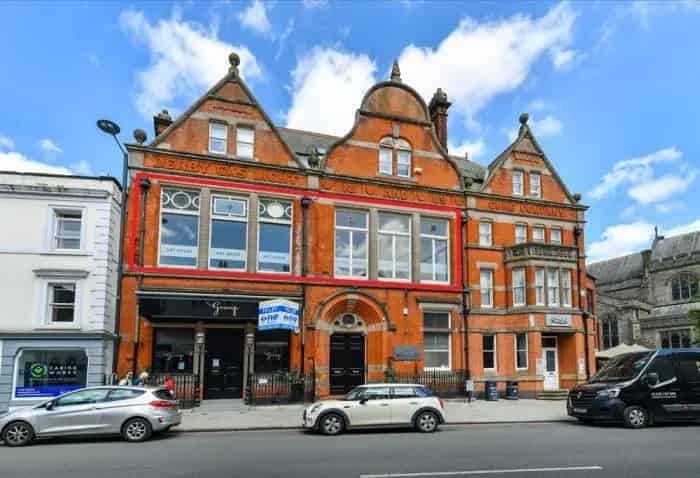 Therapy Suites for Rent in Grade 2 Listed Building