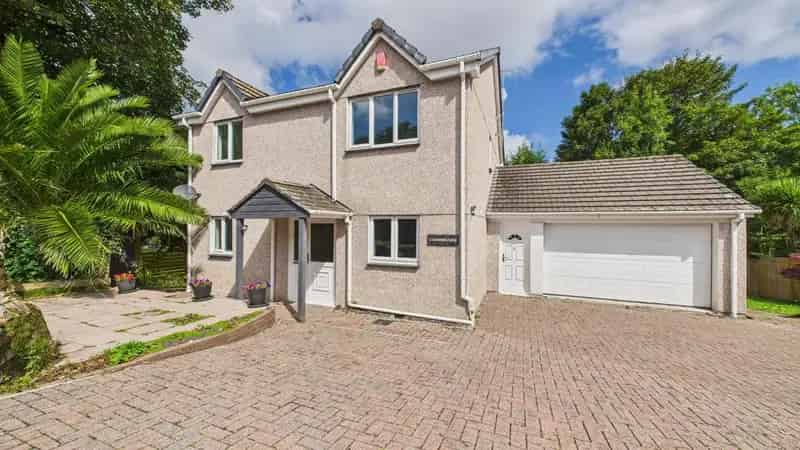 5 Bedroom Detached House for Sale Heamoor