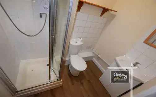 17m² Southampton Studio Flat - Single Occupancy - Near Shirley High Street