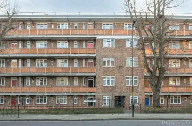 3 Bed Flat for Sale - Spacious Apartment Near Amenities