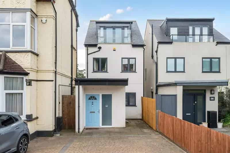 Four Bedroom Family Home Near Norwood Junction Station
