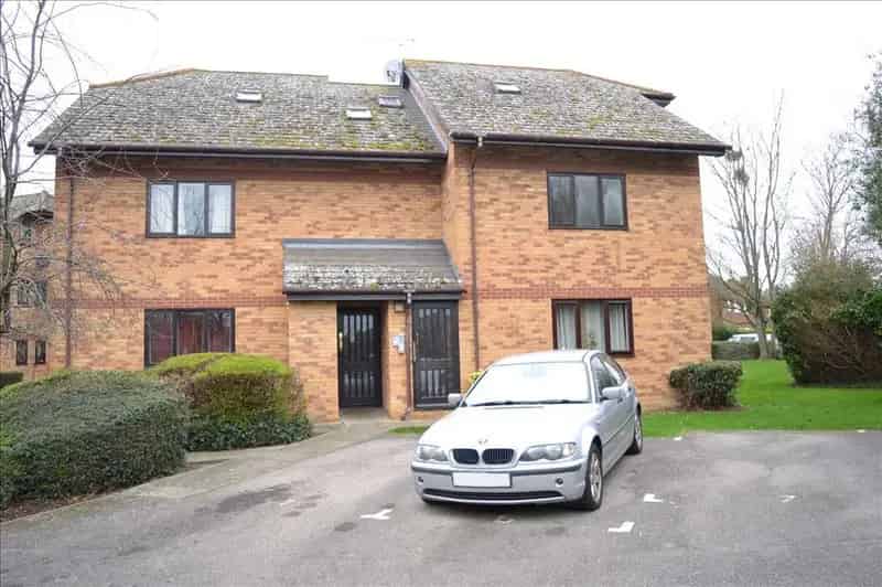 2 Bedroom Apartment for Sale in Chelmsford