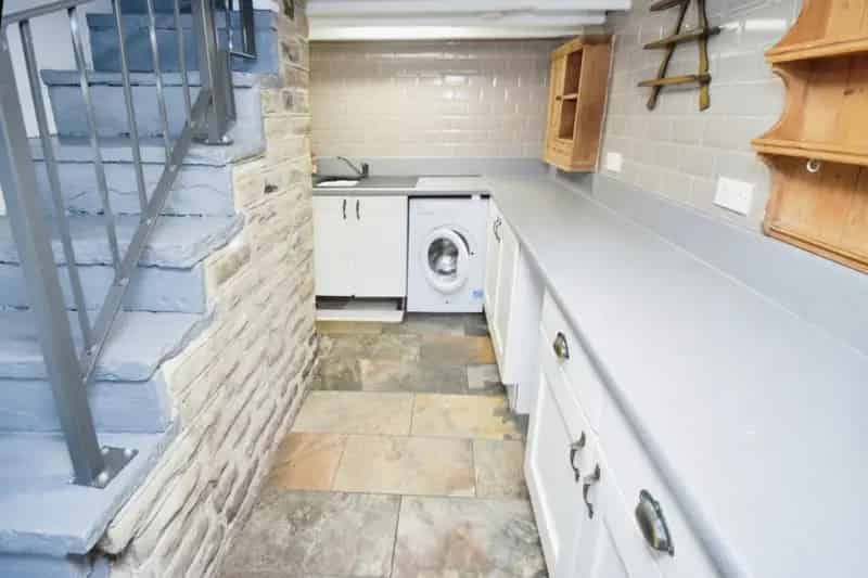 1 Bedroom House For Sale Near Baildon and Saltaire