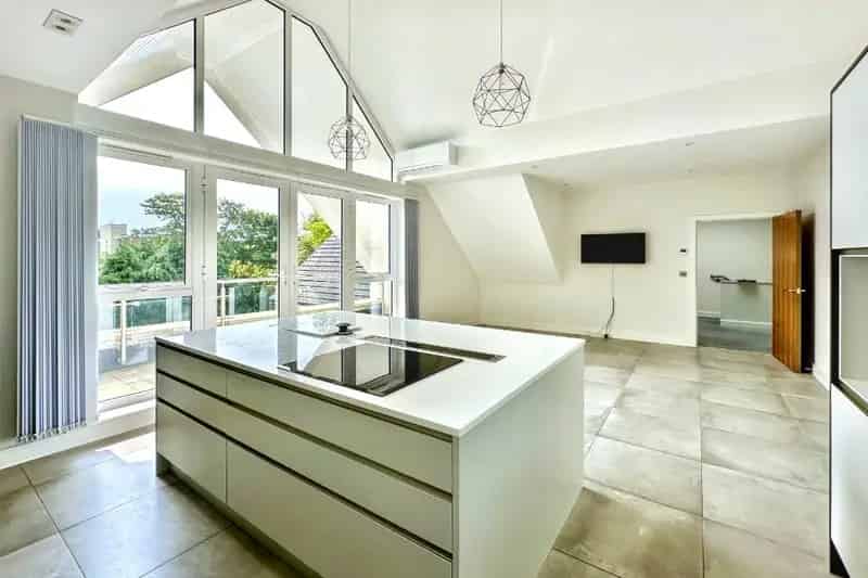 2 Bedroom Apartment Westbourne Golden Grid Garage Modern Kitchen