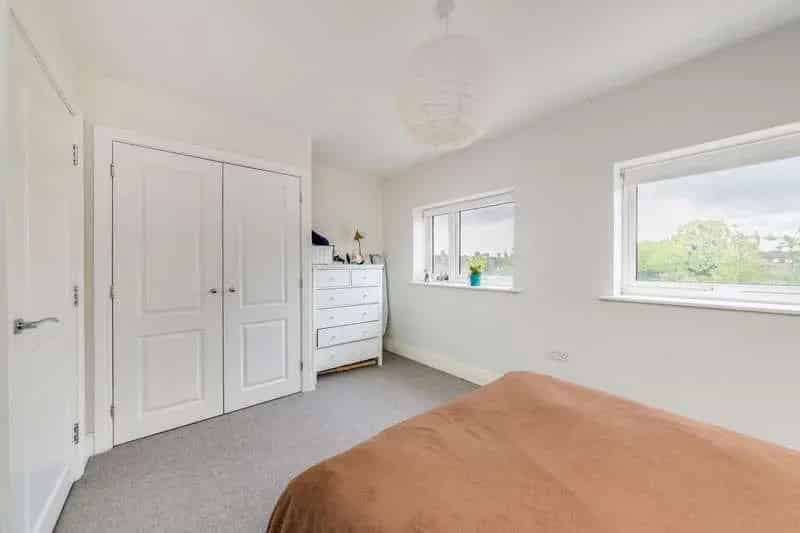 1 Bed Flat for Sale Near Amenities