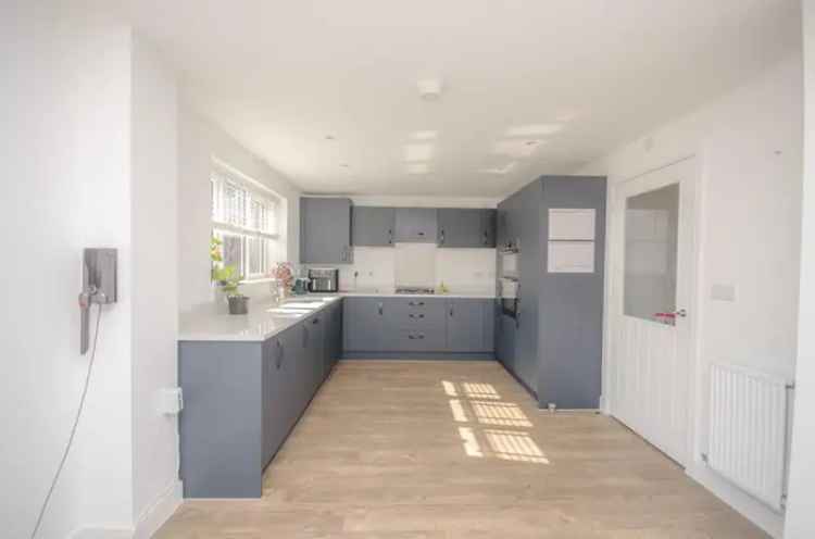4 Bedroom Detached House To Let Lyde Green