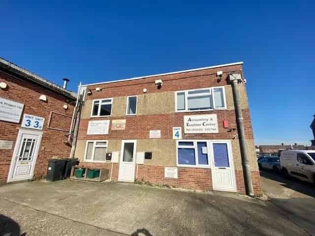 Ground Floor Office Space For Lease