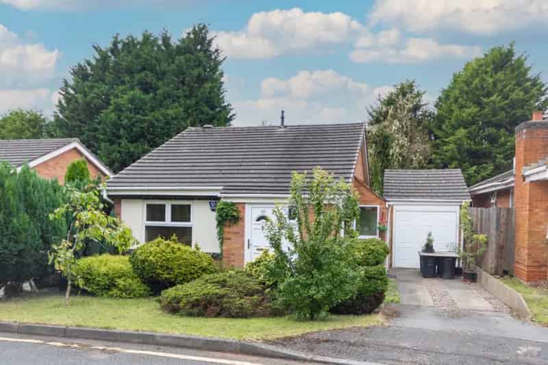 2 bedroom Bungalow
 For Sale