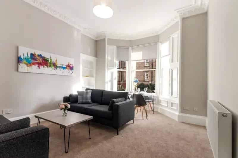 3 Bedroom Flat to Rent