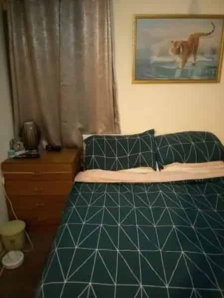 1 Bedroom Ground Floor Flat with Garden Access