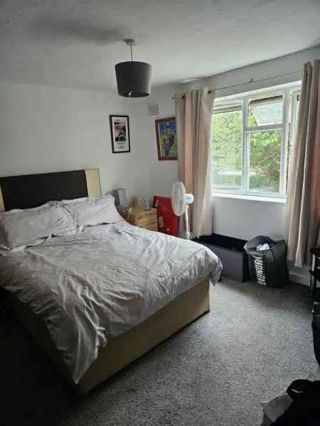 First Floor Flat Swap Near Wolverhampton Large Shared Garden