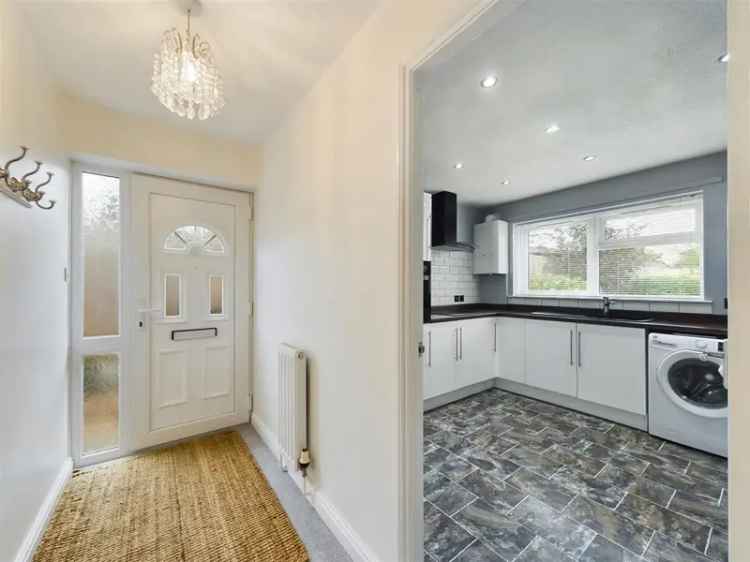 Bungalow For Sale in Lincoln, England