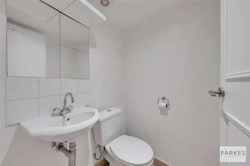 1 Bed Flat for Sale - Stylish Studio Flat near Earls Court