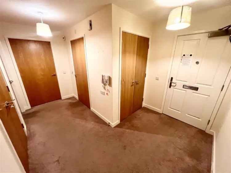 2 bed flat for sale