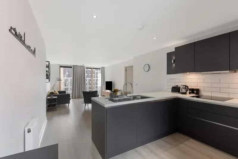 2 Bedroom Apartment for Sale in Glasgow Yorkhill