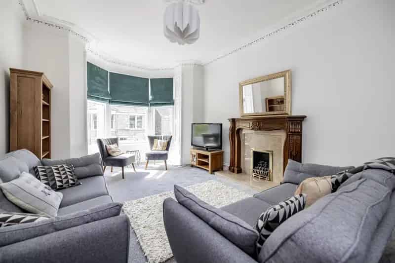 2-Bedroom Apartment in Aberdeen West End