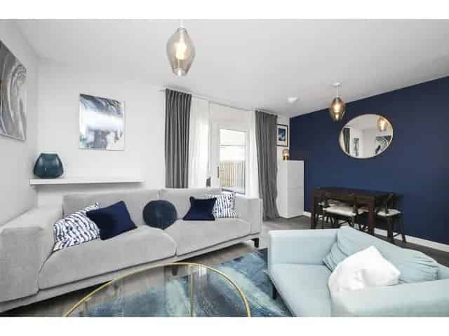 2 Bedroom Mid Terraced House for Sale in Edinburgh