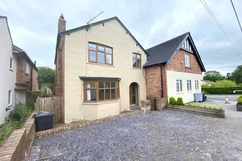 3 Bedroom Semi Detached House Burland Cheshire CW5