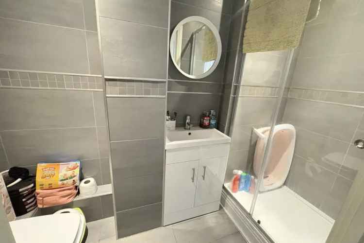 Modern 1 Bedroom Flat Waltham Cross Near Train Station M25