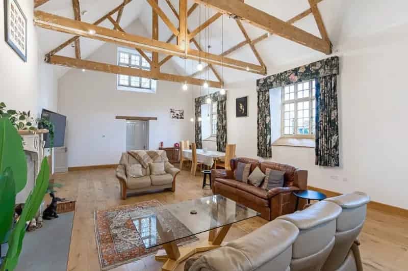 4 Bedroom Detached House for Sale in a Pretty Hamlet