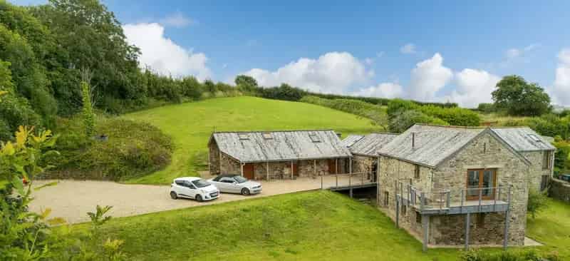 Detached Barn Conversion 4200 sq ft 4 5 bedrooms Plympton Plymouth