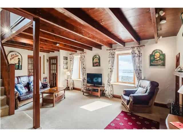 2 Bedroom Coastal Cottage for Sale in Lower Burnmouth
