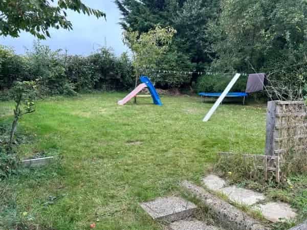 Two Bedroom Bungalow in Knebworth with Drive and Large Garden