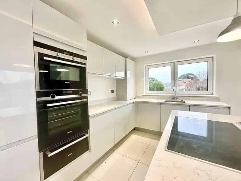 2 Bedroom Sea View Apartment Near Beach Share of Freehold
