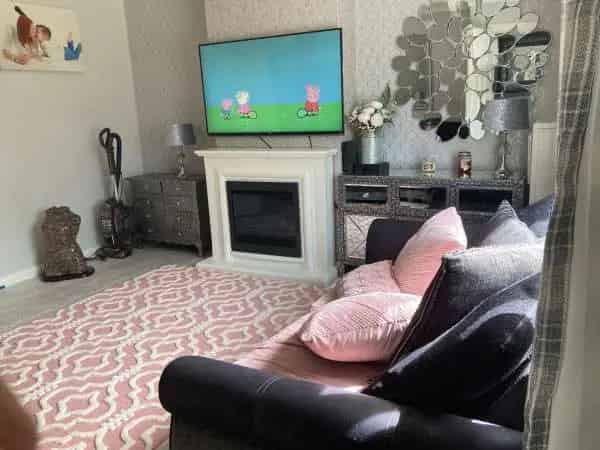 Large Home with Garden in Beautiful Area