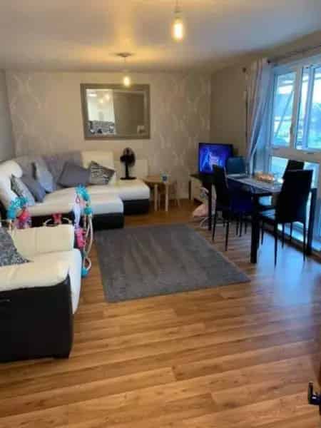 Large 2 Bed Family Home Holborough Lakes Snodland