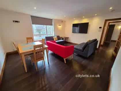 2 Bedroom Furnished Flat 83m² Aberdeen West End