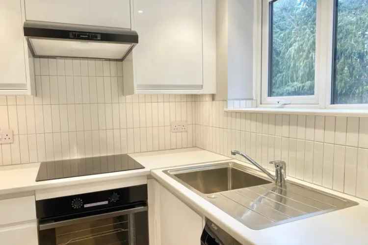 Recently Renovated One Bedroom Home Near Tring Centre