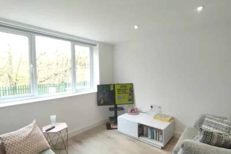 Spacious One Bedroom Flat to Rent in Hanwell