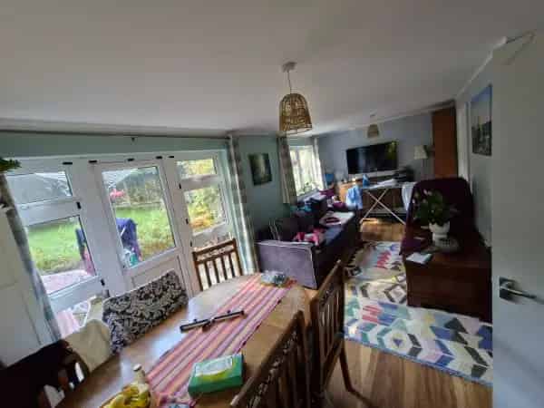 3 Bedroom House Near Shops and Schools