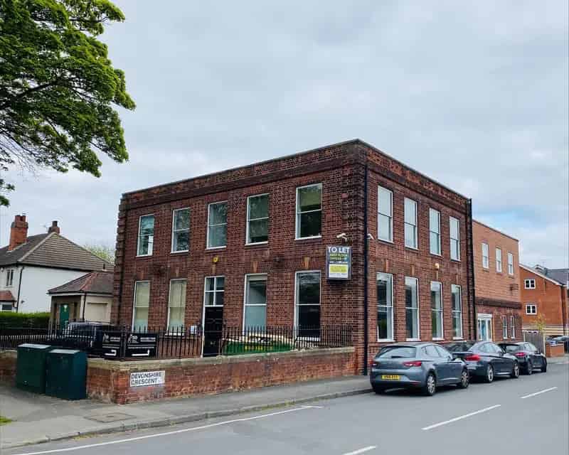 Modern Air Conditioned Office Suite with Parking Leeds