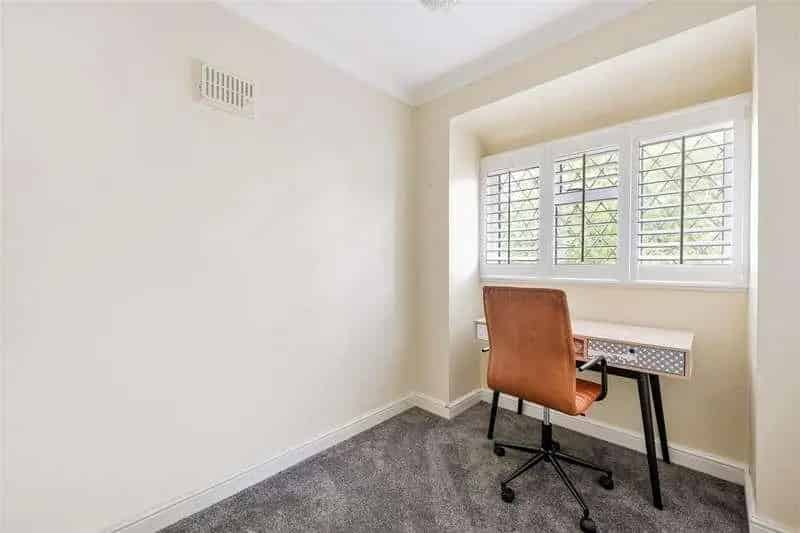 5 Bedroom Detached House for Sale Woodcote Estate