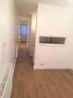 1 Room Flat 35m² London - Modern & Convenient