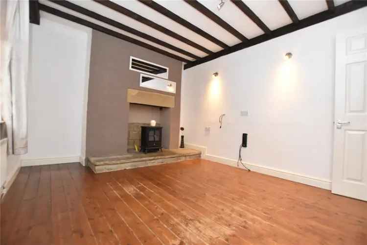 House For Sale in Leeds, England