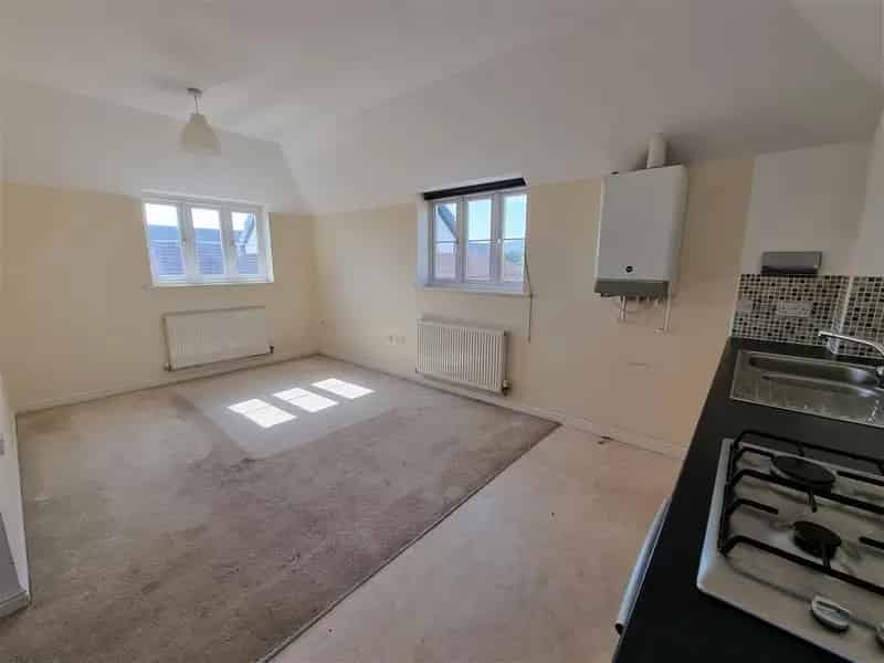 2 bedroom flat