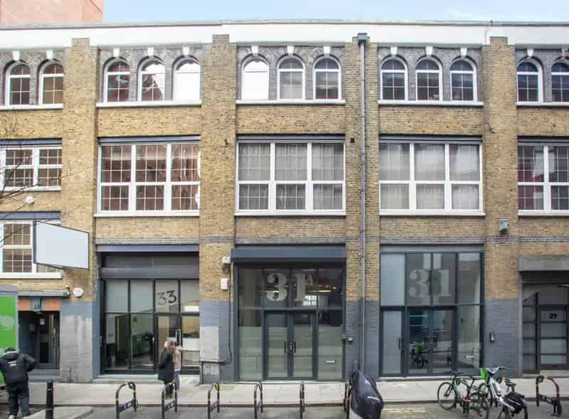 Ground Floor Office Space with Mezzanine and Lift