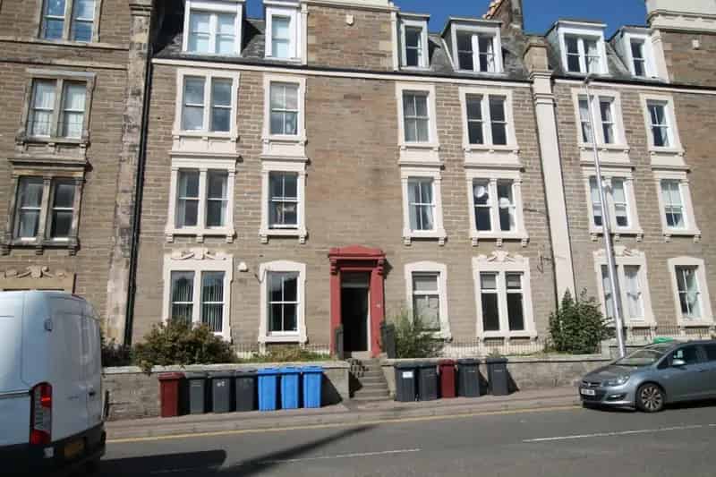 2 bedroom Flat
 To Rent