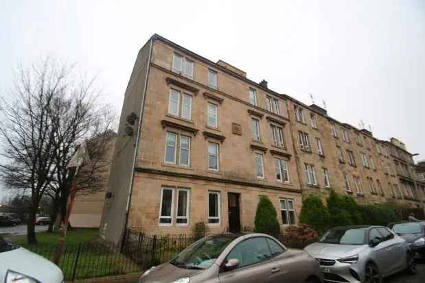 Flat to rent in Roslea Drive, Glasgow G31