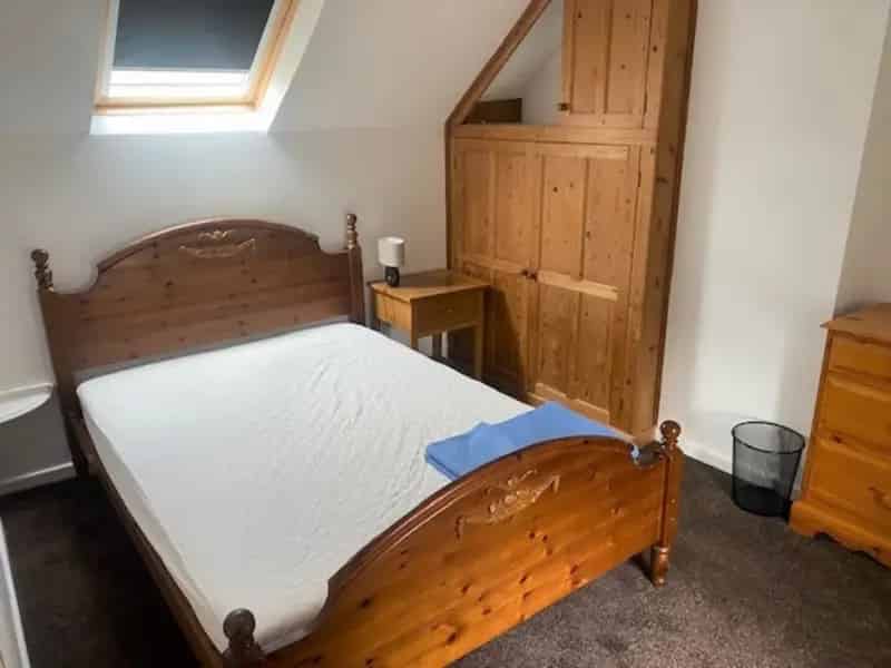 2 Bedroom House To Rent Available July 18 2025