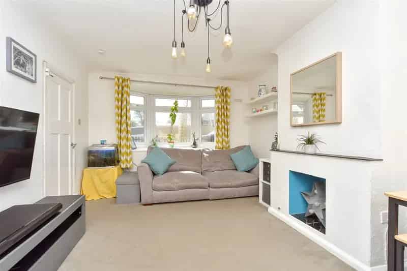 3 Bedroom Semi-Detached House For Sale Planning Permission Granted